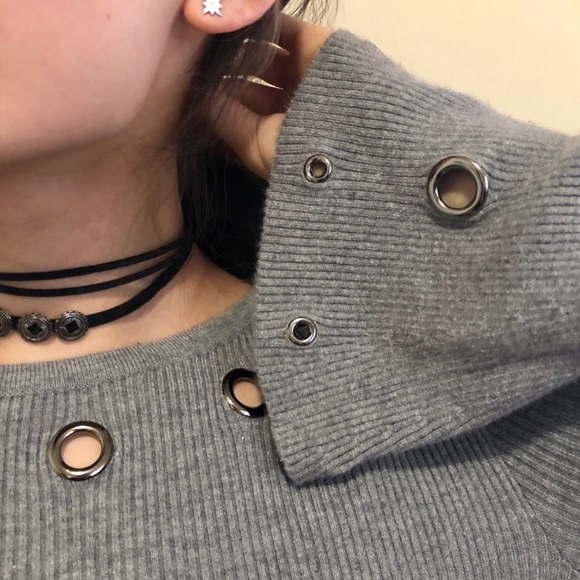 SHOP CLOSING Funky Gray Top - Picture 3 of 4